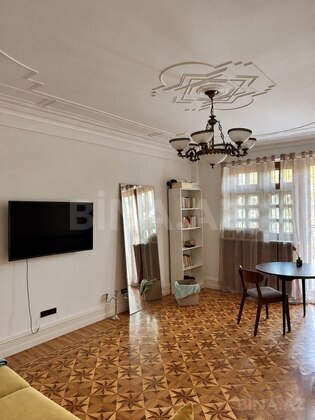 2 otaqlı Köhnə tikili, Yasamal r., Bakı