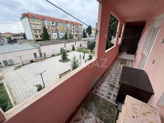 4 otaqlı Köhnə tikili, Xaçmaz r., Xaçmaz