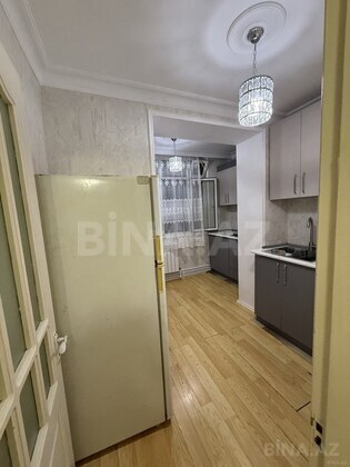 2 otaqlı Köhnə tikili, 28 May m., Bakı