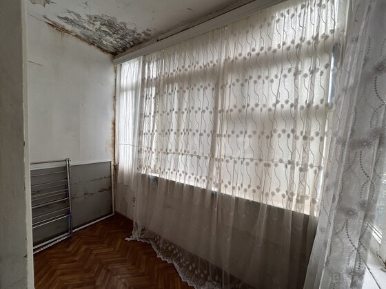 1 otaqlı Köhnə tikili, Memar Əcəmi m., Bakı