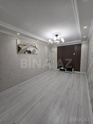 3 otaqlı Köhnə tikili, Həzi Aslanov m., Bakı