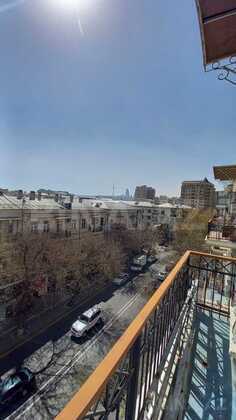 3 otaqlı Köhnə tikili, 28 May m., Bakı