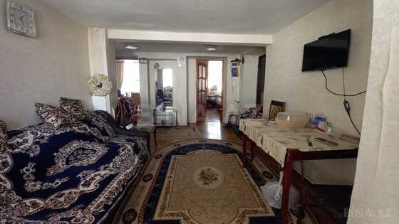 3 otaqlı Köhnə tikili, 28 May m., Bakı