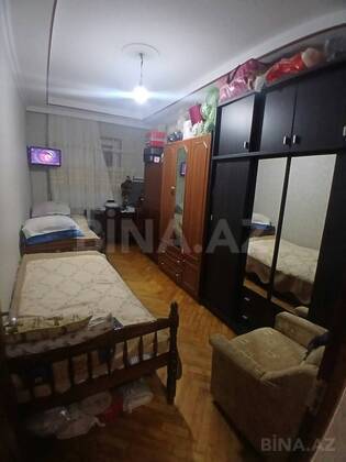 3 otaqlı Köhnə tikili, Neftçilər m., Bakı