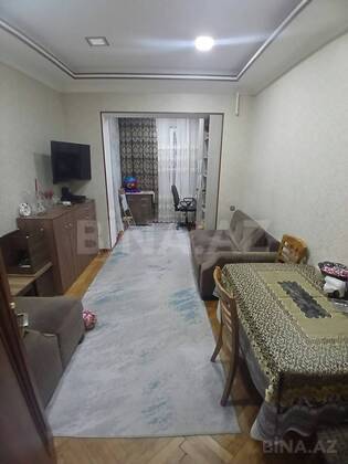 3 otaqlı Köhnə tikili, Neftçilər m., Bakı