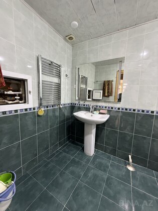 3 otaqlı Yeni tikili, 8-ci kilometr q., Bakı