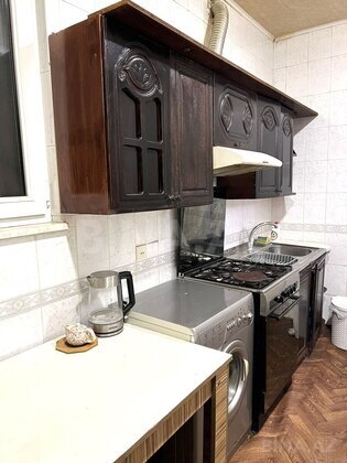 3 otaqlı Köhnə tikili, 28 May m., Bakı