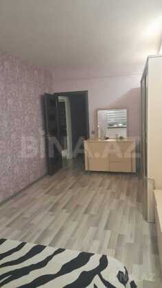 4 otaqlı Köhnə tikili, Yeni Günəşli q., Bakı