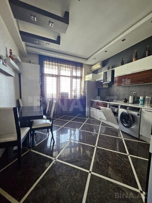 3 otaqlı Yeni tikili, 8 Noyabr m., Bakı