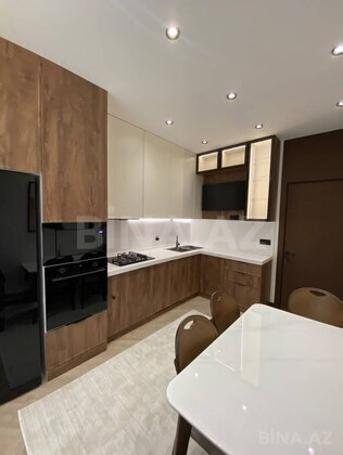 2 otaqlı Yeni tikili, Şah İsmayıl Xətai m., Bakı