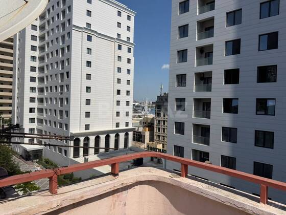 3 otaqlı Köhnə tikili, Bayıl q., Bakı