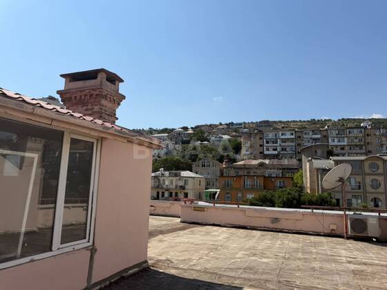 3 otaqlı Köhnə tikili, Bayıl q., Bakı
