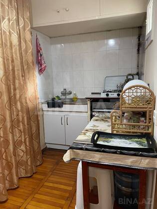 2 otaqlı Köhnə tikili, Elmlər Akademiyası m., Bakı