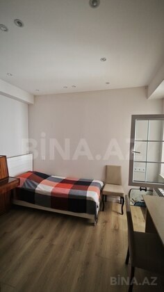 4 otaqlı Yeni tikili, Neftçilər m., Bakı