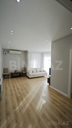 4 otaqlı Yeni tikili, Neftçilər m., Bakı