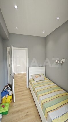 4 otaqlı Yeni tikili, Neftçilər m., Bakı