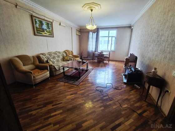 3 otaqlı Yeni tikili, Nizami m., Bakı