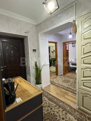 4 otaqlı Köhnə tikili, Xalqlar Dostluğu m., Bakı