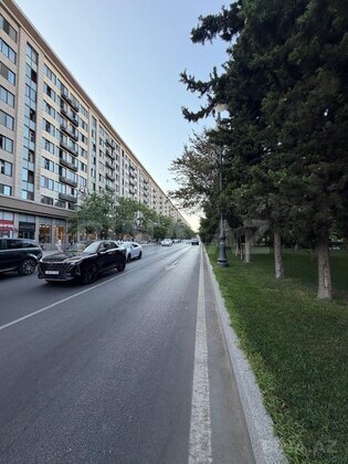 3 otaqlı Köhnə tikili, Gənclik m., Bakı