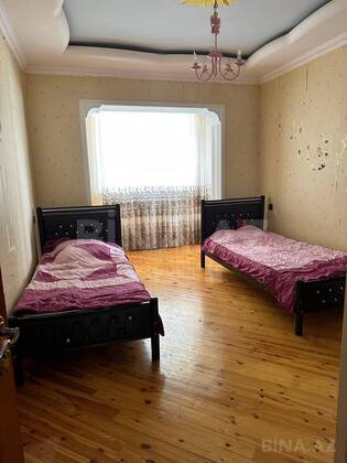 4 otaqlı Köhnə tikili, İnşaatçılar m., Bakı