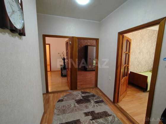 4 otaqlı Köhnə tikili, İnşaatçılar m., Bakı