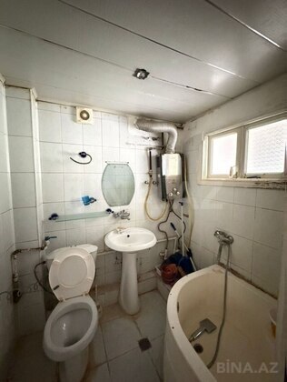 2 otaqlı Köhnə tikili, Neftçilər m., Bakı