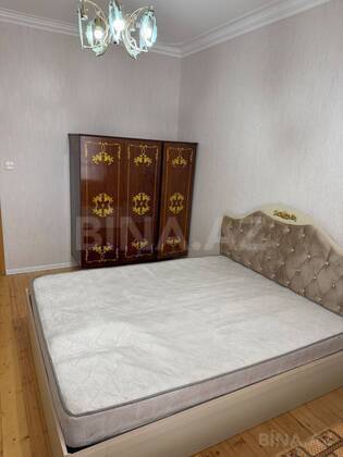 3 otaqlı Köhnə tikili, Qaraçuxur q., Bakı