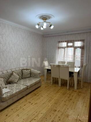 3 otaqlı Köhnə tikili, Qaraçuxur q., Bakı