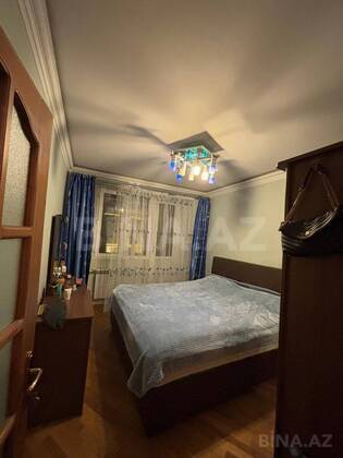 3 otaqlı Köhnə tikili, Həzi Aslanov m., Bakı
