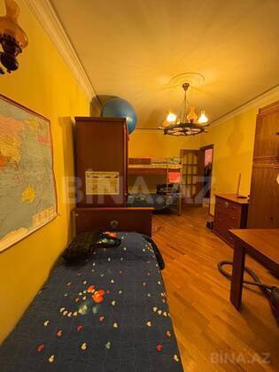 3 otaqlı Köhnə tikili, Həzi Aslanov m., Bakı