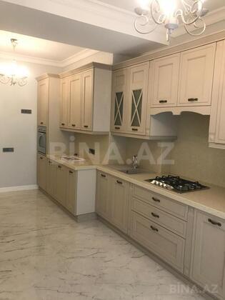 4 otaqlı Yeni tikili, Şah İsmayıl Xətai m., Bakı