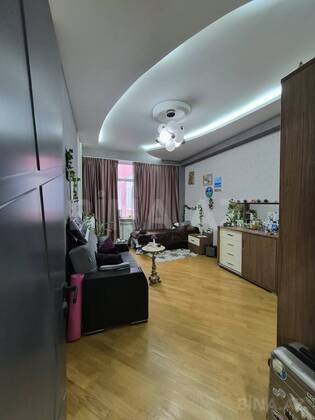 3 otaqlı Yeni tikili, İnşaatçılar m., Bakı