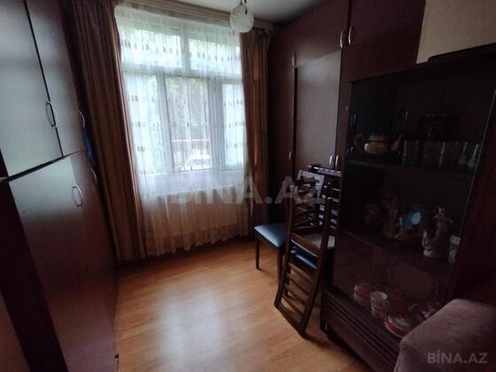 3 otaqlı Köhnə tikili, Neftçilər m., Bakı