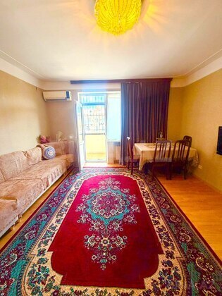 2 otaqlı Köhnə tikili, Bakıxanov q., Bakı