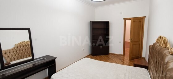 4 otaqlı Yeni tikili, 28 May m., Bakı