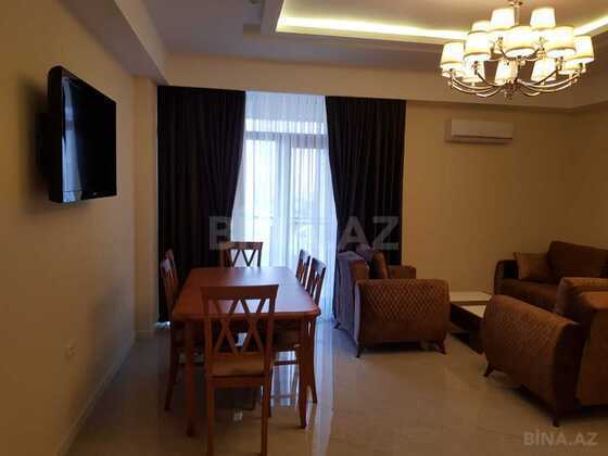 3 otaqlı Yeni tikili, Elmlər Akademiyası m., Bakı