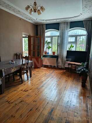 4 otaqlı Həyət evi/Bağ evi, Qaraçuxur q., Bakı