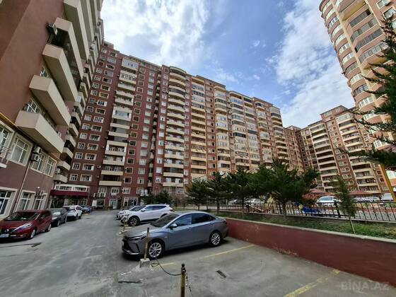 2 otaqlı Yeni tikili, 8-ci mikrorayon q., Bakı