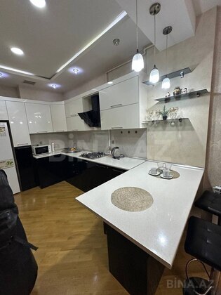 2 otaqlı Yeni tikili, Neftçilər m., Bakı