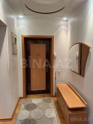 4 otaqlı Köhnə tikili, 20 Yanvar m., Bakı