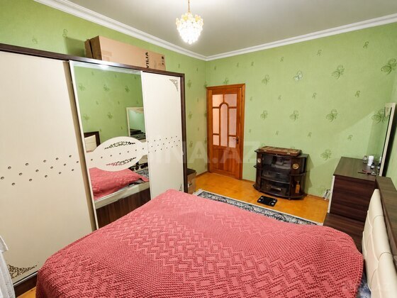 3 otaqlı Köhnə tikili, Həzi Aslanov m., Bakı