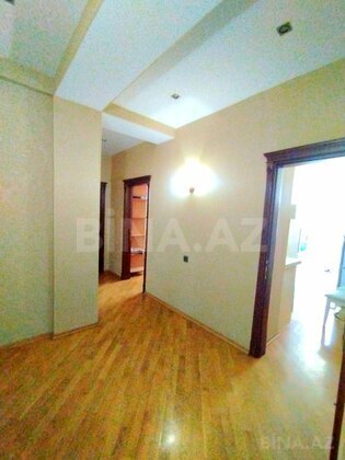3 otaqlı Yeni tikili, Qara Qarayev m., Bakı