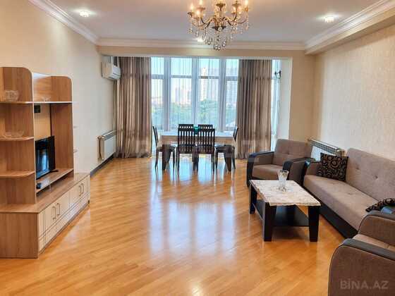 3 otaqlı Yeni tikili, 8 Noyabr m., Bakı