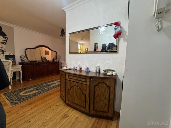 3 otaqlı Köhnə tikili, Sahil m., Bakı