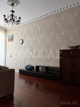 4 otaqlı Yeni tikili, 8 Noyabr m., Bakı