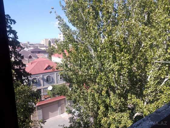 2 otaqlı Köhnə tikili, Bakıxanov q., Bakı