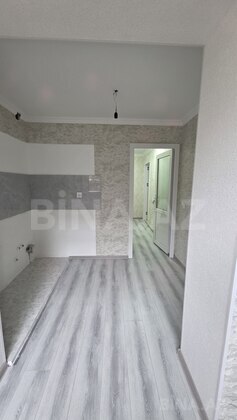 3 otaqlı Köhnə tikili, Əmircan q., Bakı