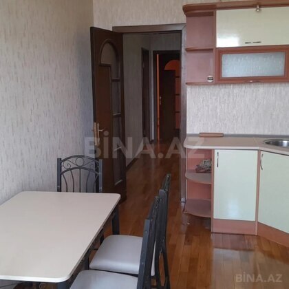 2 otaqlı Köhnə tikili, Bakıxanov q., Bakı