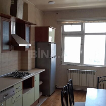 2 otaqlı Köhnə tikili, Bakıxanov q., Bakı