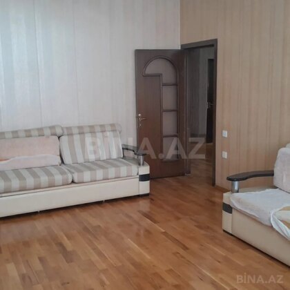 2 otaqlı Köhnə tikili, Bakıxanov q., Bakı
